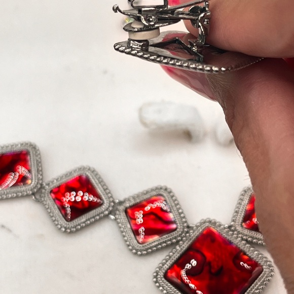 Vtg Butler Signed Fifth Avenue Collection Red Rubi Abalone Necklace And Earrings - Picture 9 of 11